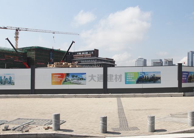 深圳施工用什么圍擋？建議選用深圳大通裝配式鋼圍擋